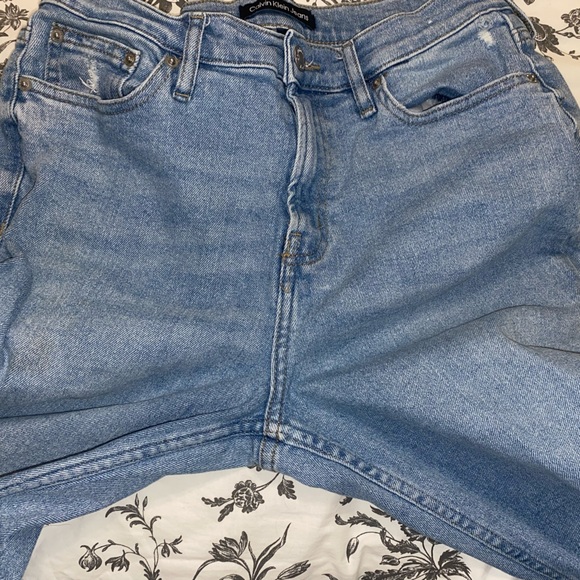 Distressed straight leg jean - Calvin Klein - Picture 5 of 6